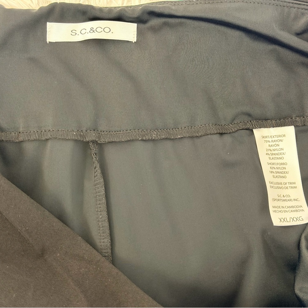 S.C.&CO. Black Skort – Size XXL - Picture 3 of 4